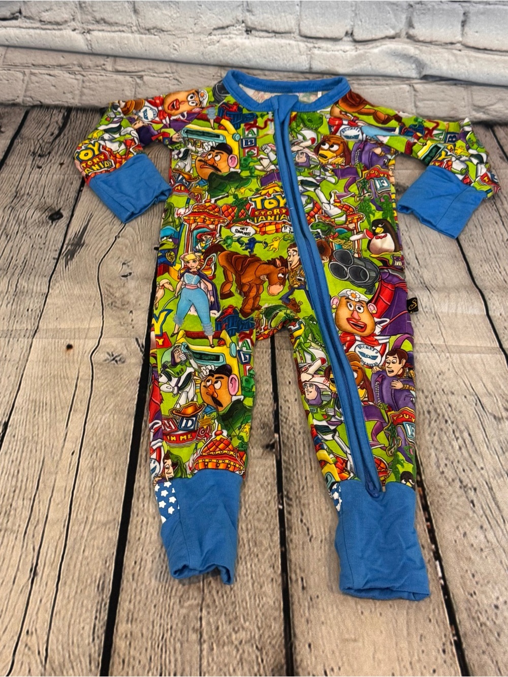Sugar Swan Toy Story Mania Bamboo Zippie